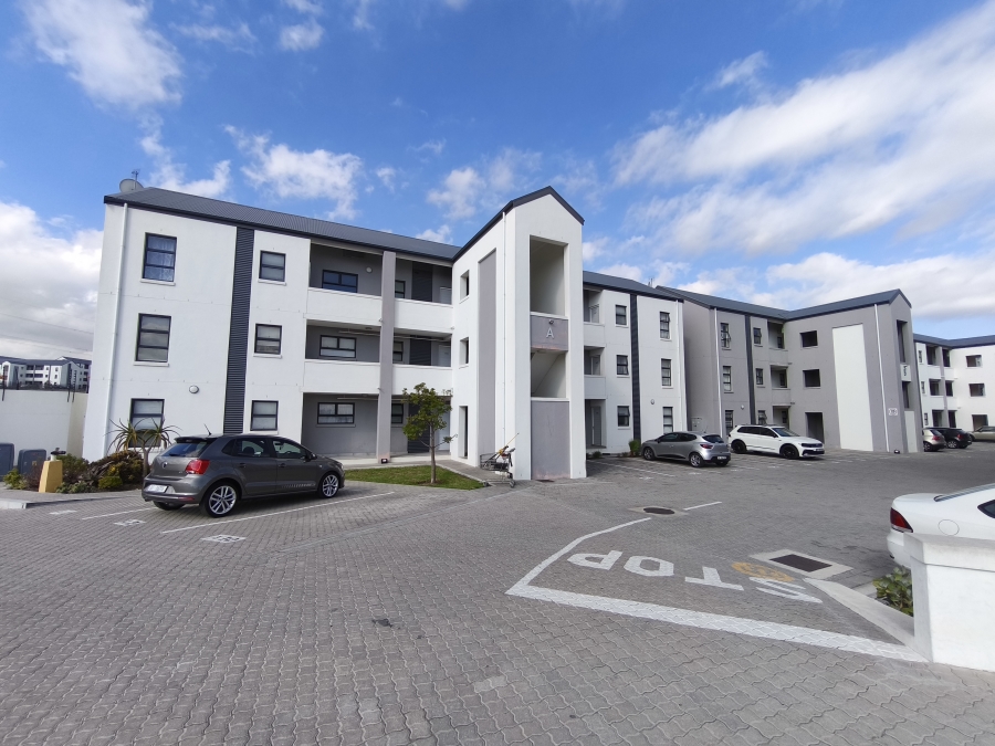 2 Bedroom Property for Sale in Aan de Wijnlanden Western Cape